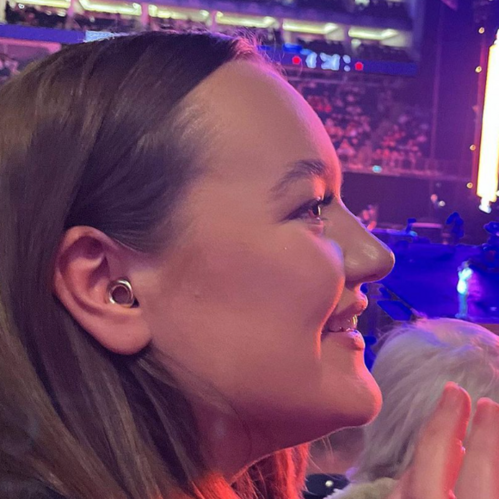 <p>Von allen und überall geliebt.</p>