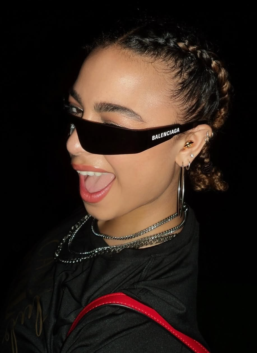 <h2>Join the #betterplugsfam</h2>